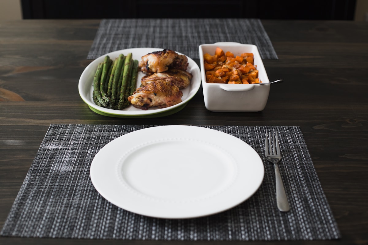 Fish fillet with herbs and seasonal vegetables
